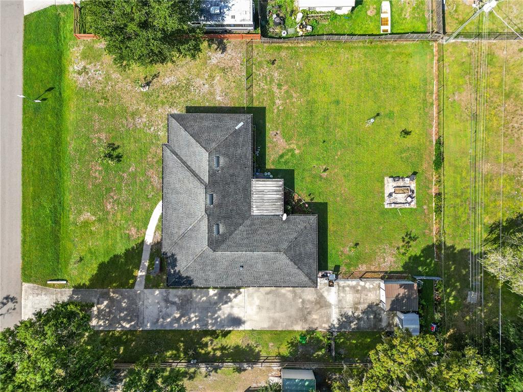 3075 Flamingo Lane Mulberry, FL 33860 - Photo 27 of 30 an aerial view of a house with a yard