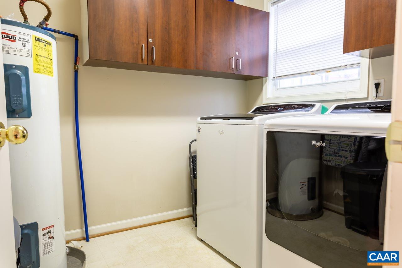 30 Amethyst Road Palmyra, VA 22963 - Photo 13 of 37 a utility room with dryer and washer