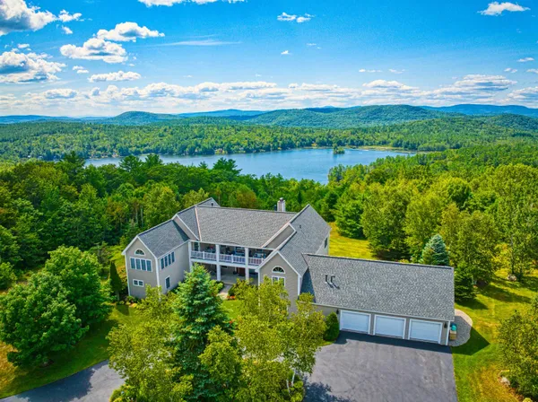 $2,425,000 | 367 N Road, Sunapee, NH 03782