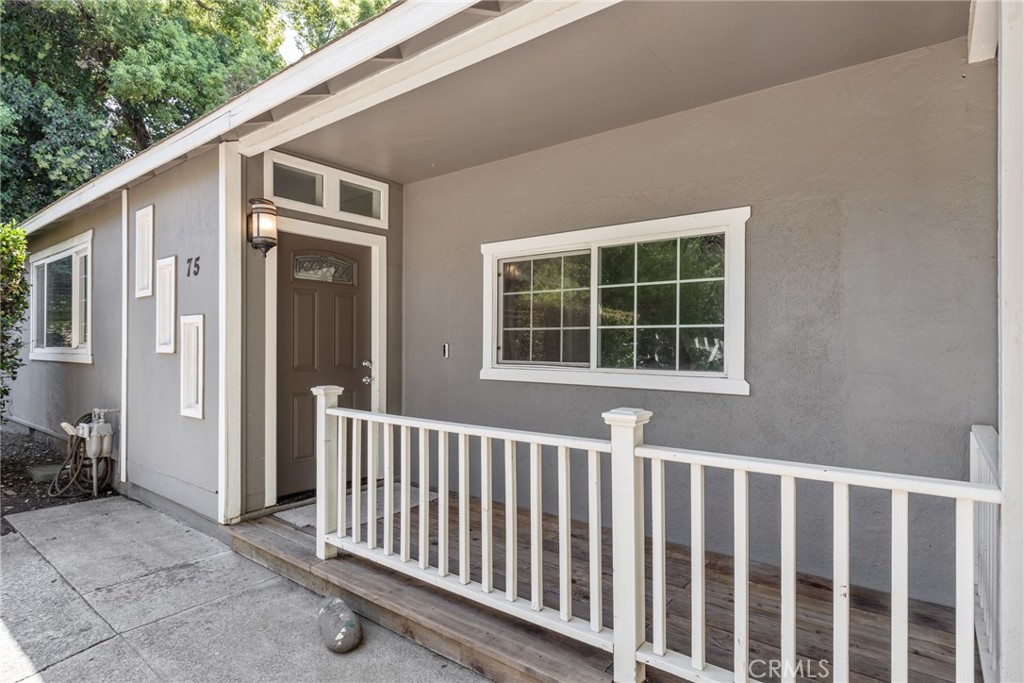 75 Arroyo Way Chico, CA 95926 - Photo 2 of 29