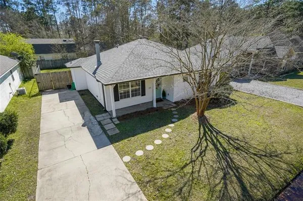 $1,600 | 1010 Elmer Street, Mandeville, LA 70448