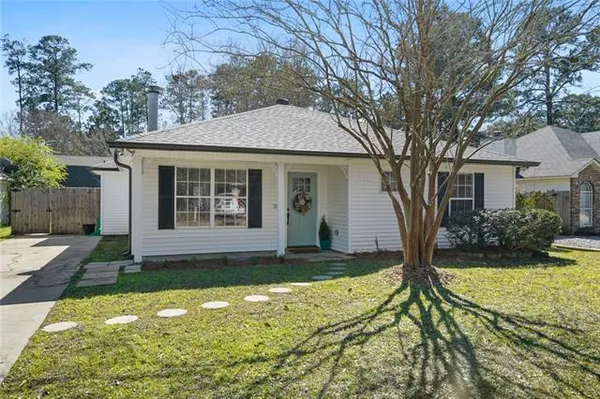 $1,600 | 1010 Elmer Street, Mandeville, LA 70448