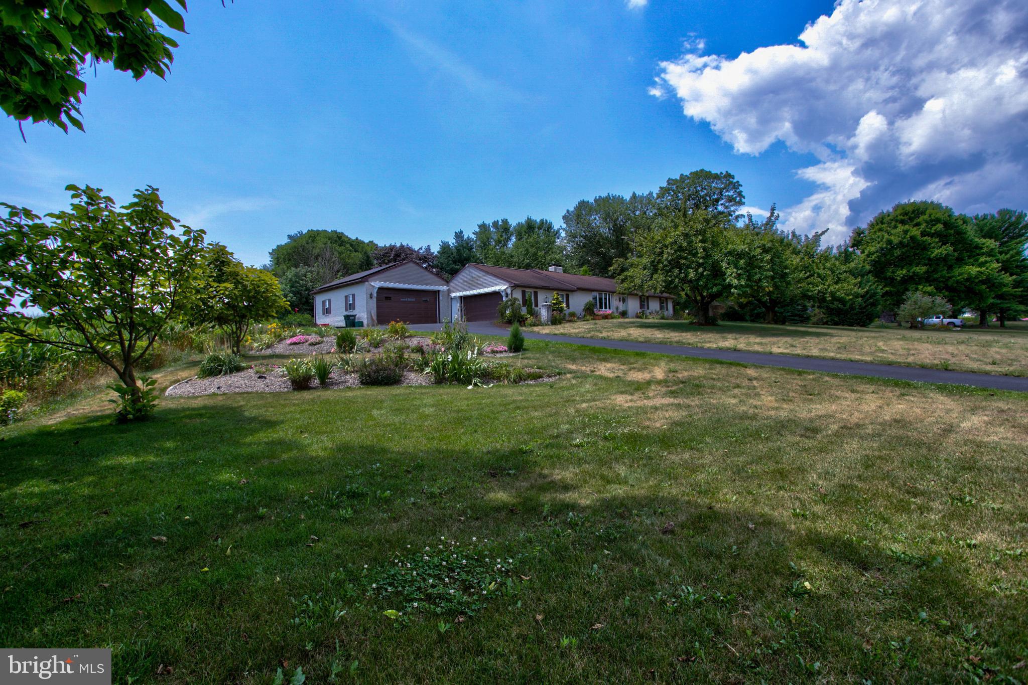 314 Millway Road Lititz, PA 17543 - Photo 3 of 44