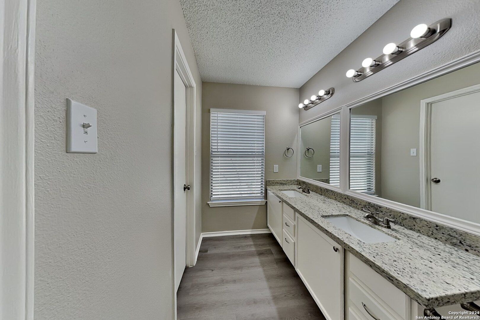 423 Irongate Ridge San Antonio, TX 78253 - Photo 13 of 26