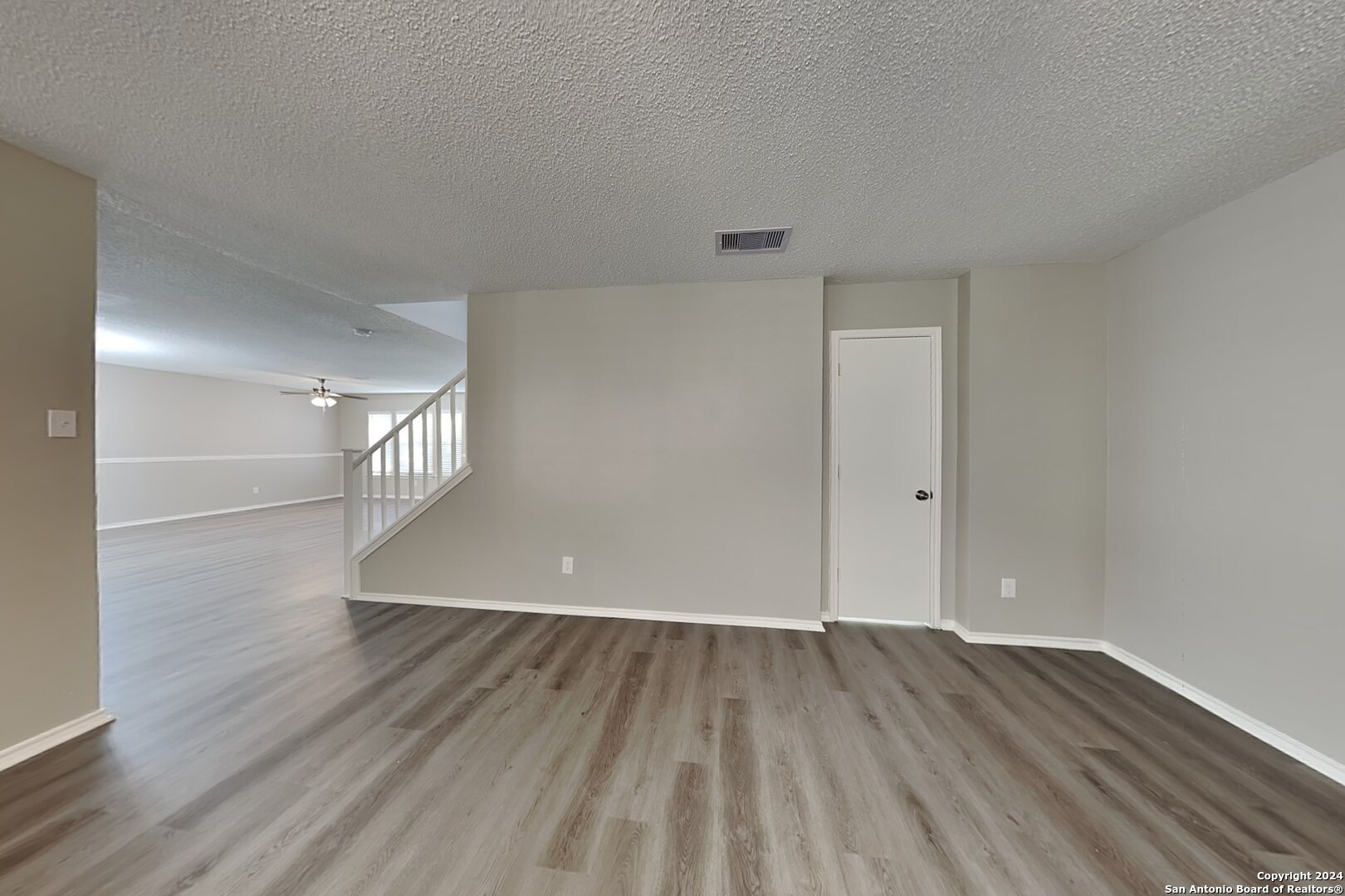 423 Irongate Ridge San Antonio, TX 78253 - Photo 3 of 26