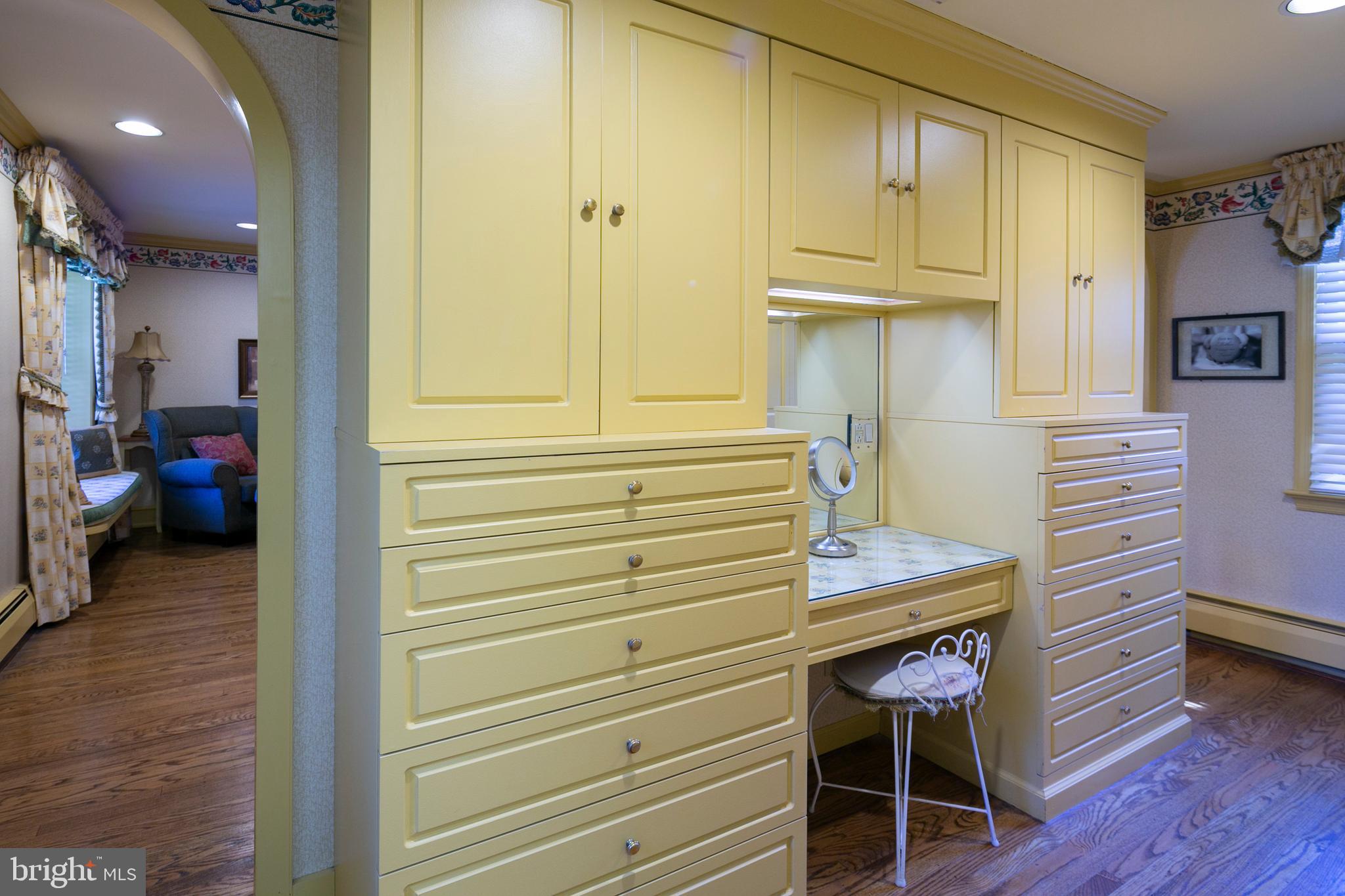 1605 Amity Road Rydal, PA 19046 - Photo 21 of 35 Dressing Area