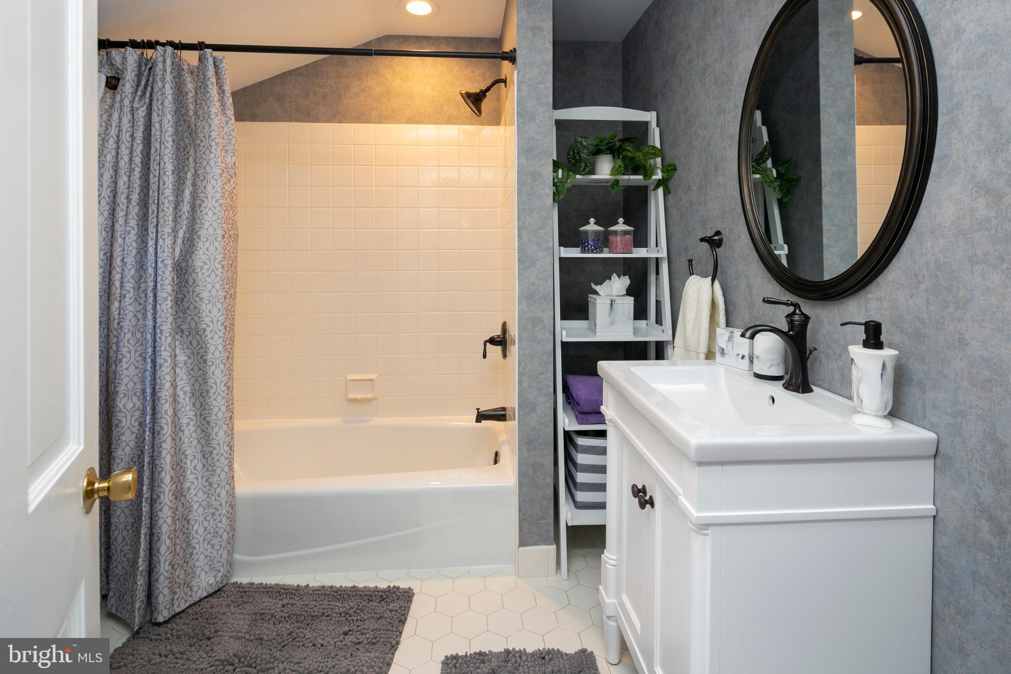 1605 Amity Road Rydal, PA 19046 - Photo 28 of 35 Full Bath