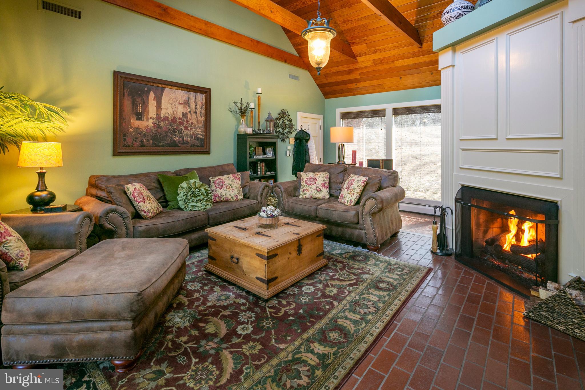 1605 Amity Road Rydal, PA 19046 - Photo 9 of 35 Family Room