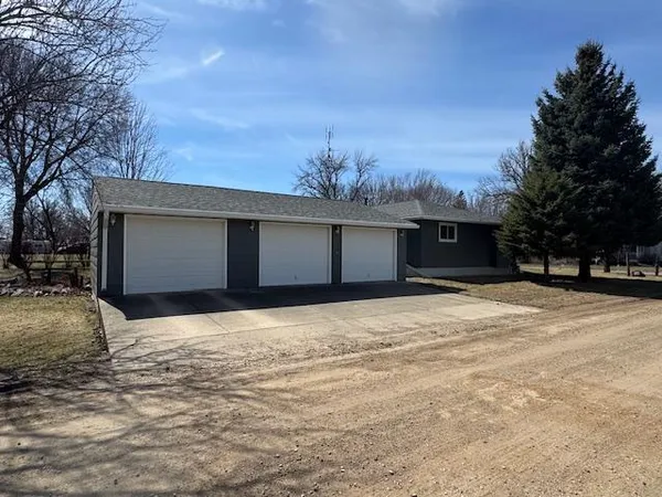 $239,000 | 201 South Dugan Street, Welcome, MN 56181