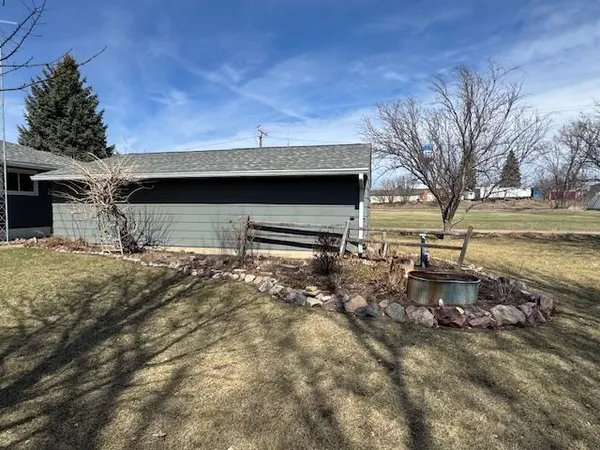 $239,000 | 201 South Dugan Street, Welcome, MN 56181