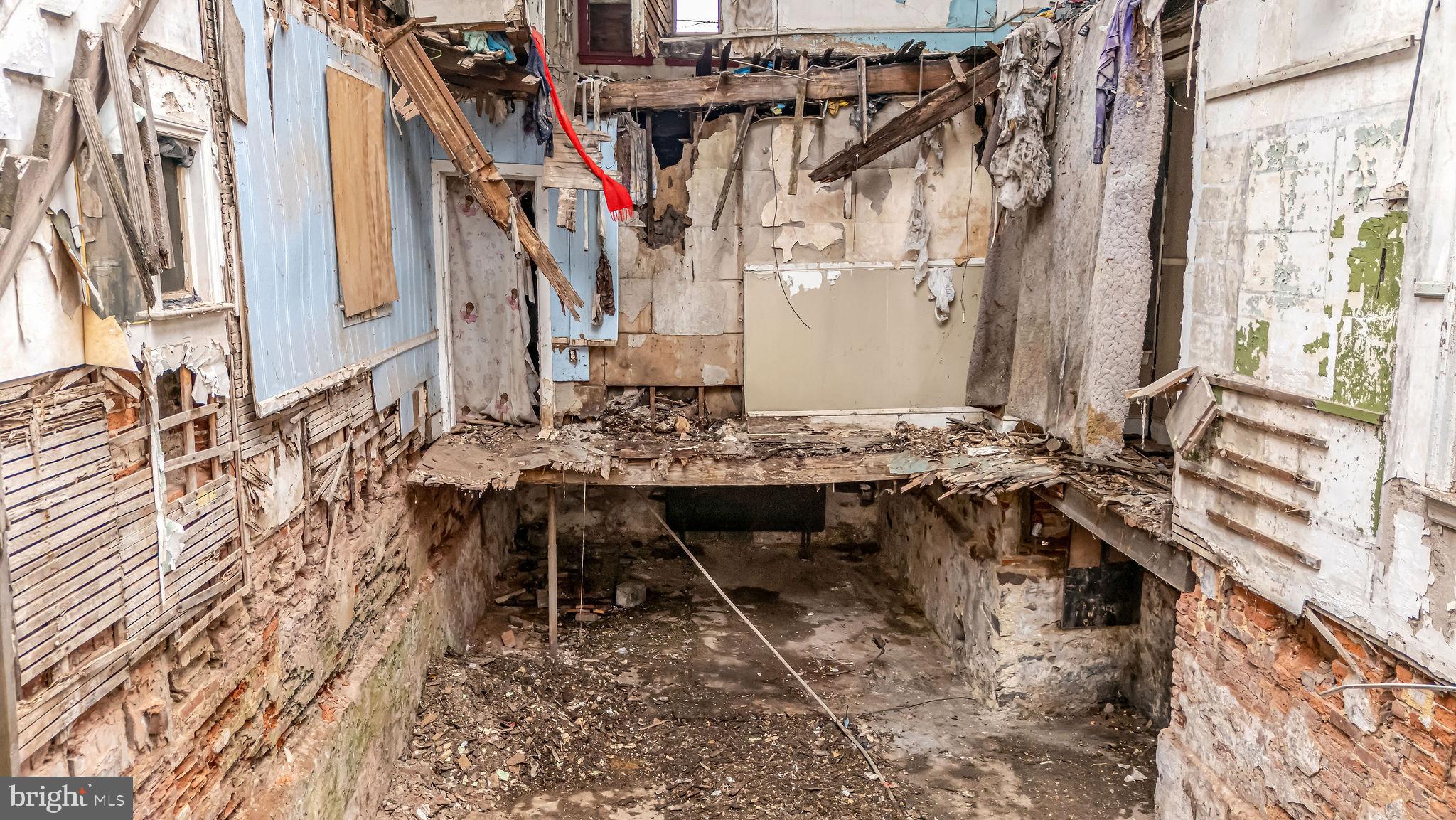 1145 Thurman Street Camden, NJ 08104 - Photo 13 of 18 a view of balcony and patio