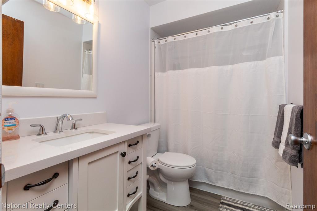 747 North Beck Road Canton, MI 48187 - Photo 25 of 48