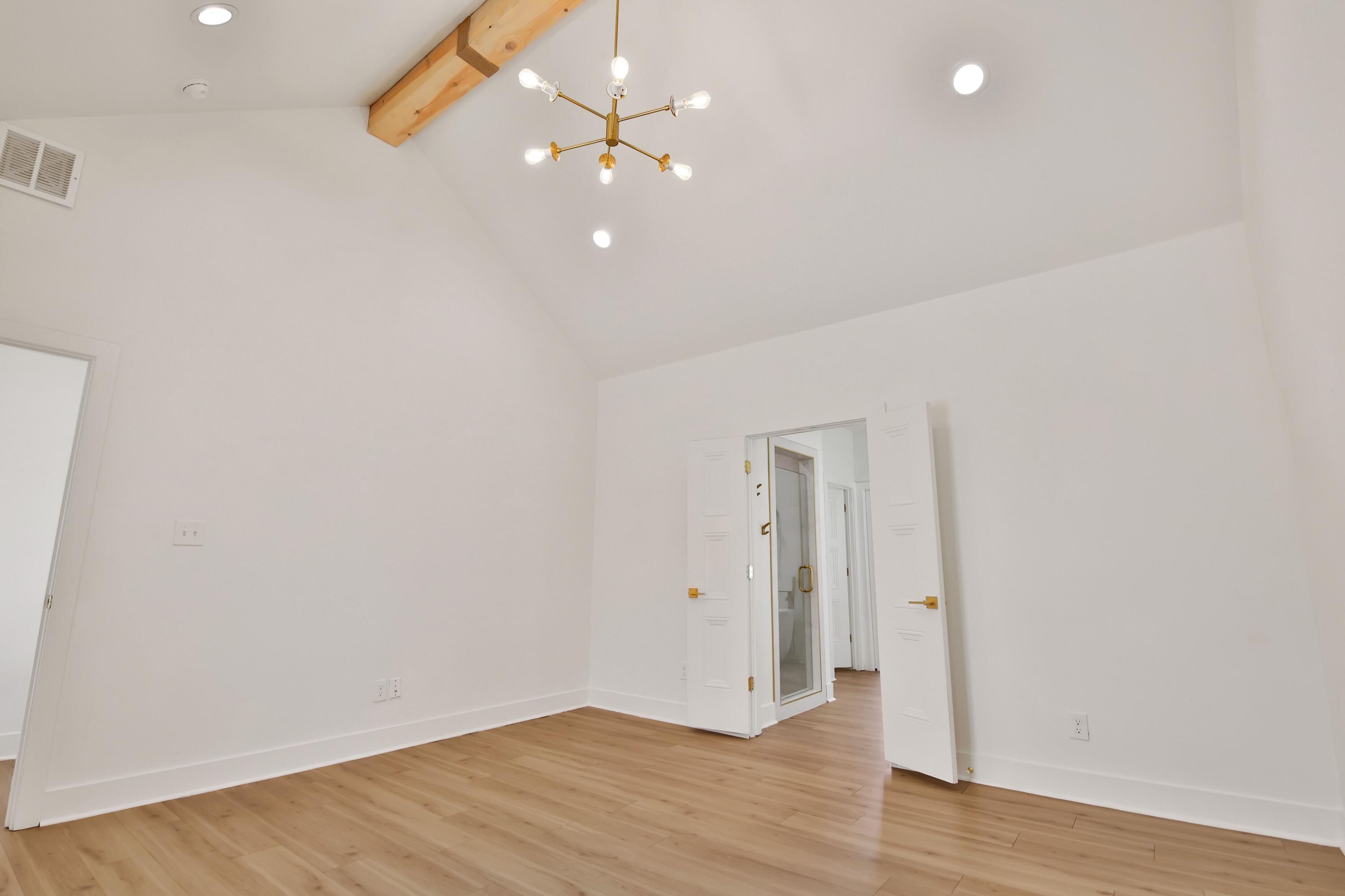 3713 142nd Street Lubbock, TX 79423 - Photo 17 of 34 3713masterbed1