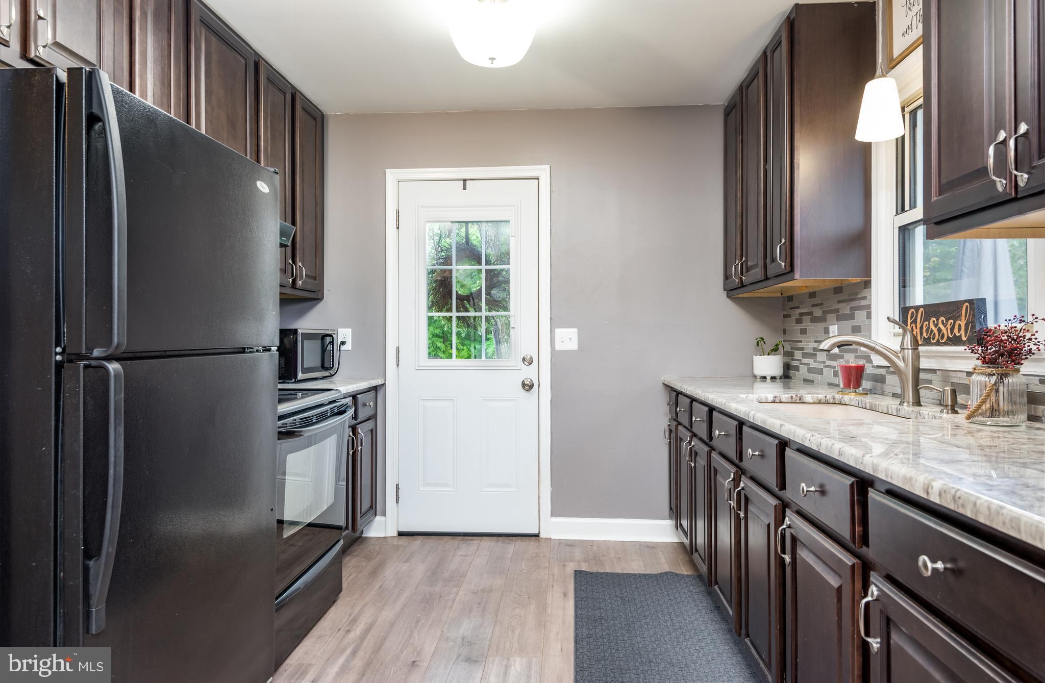 15111 Johnsons Road Culpeper, VA 22701 - Photo 9 of 32 Kitchen