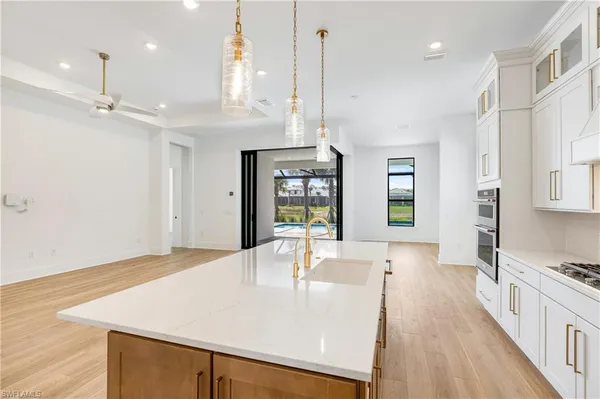 $1,690,000 | 9560 Caymas Terrace, Naples, FL 34114