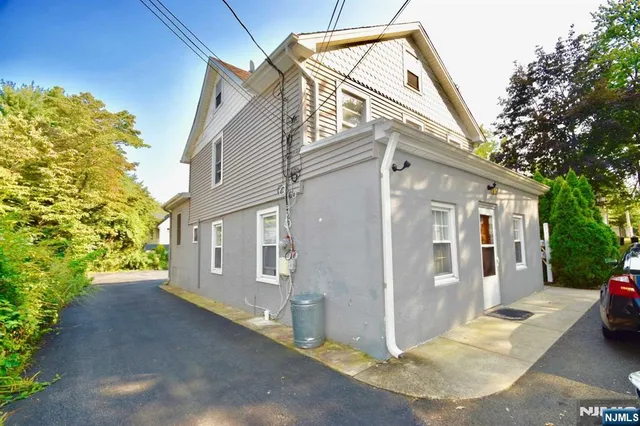 $1,450 | 192 High Street, Northvale, NJ 07647