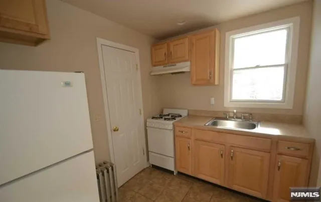 $1,450 | 192 High Street, Northvale, NJ 07647