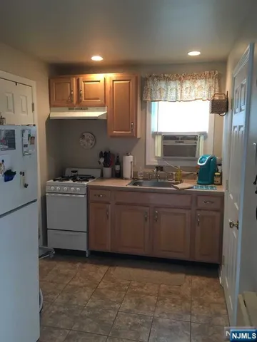 $1,450 | 192 High Street, Northvale, NJ 07647