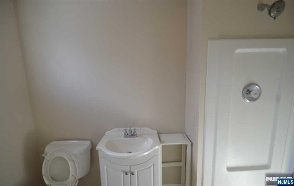 192 High Street Northvale, NJ 07647 - Photo 8 of 24