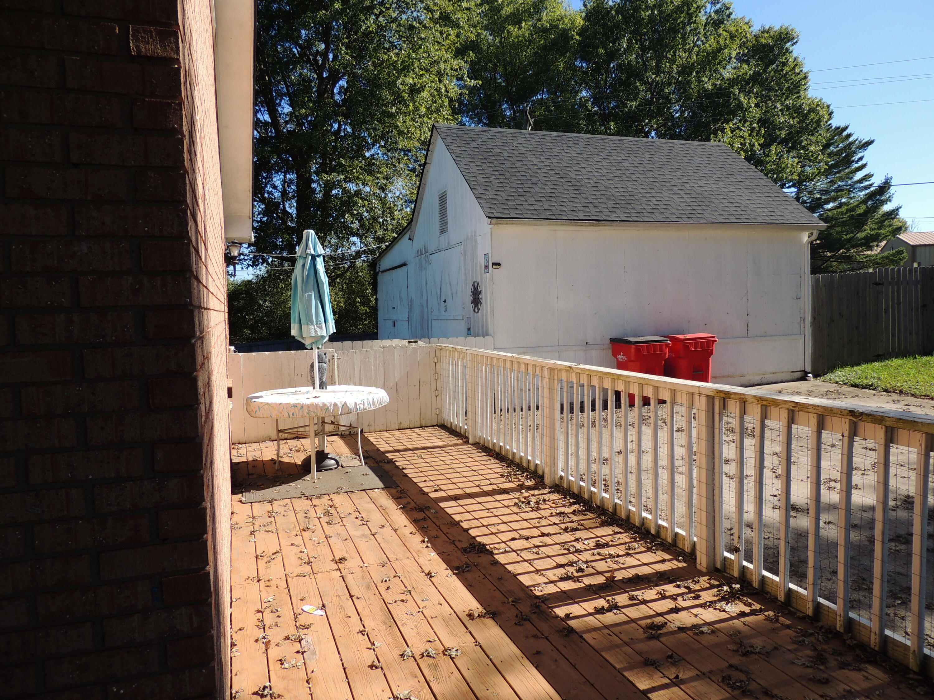 380 Crab Orchard Road Frankfort, KY 40601 - Photo 5 of 30 side porch (2)