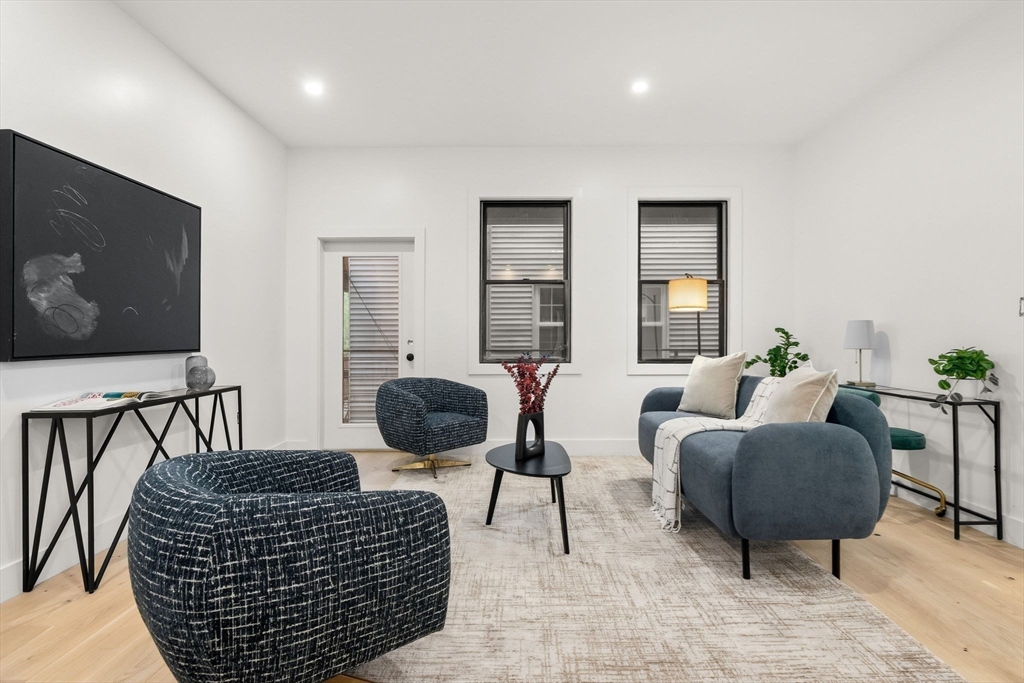 47 Condor Street, Unit 302 Boston, MA 02128 - Photo 9 of 17