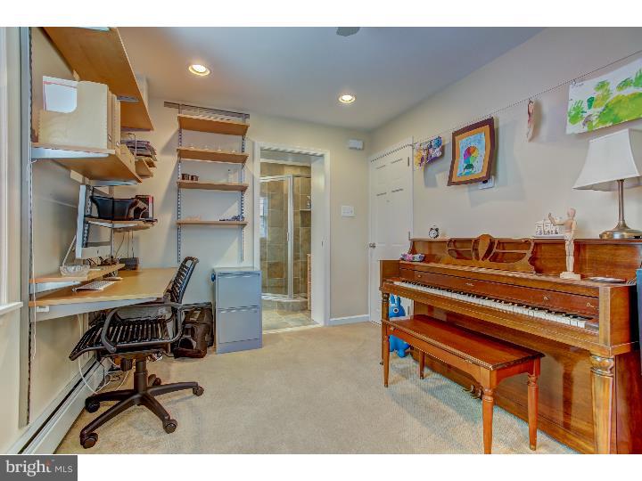 8 Holbrook Road Havertown, PA 19083 - Photo 14 of 25 Family Room
