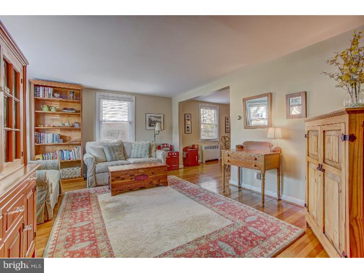 8 Holbrook Road Havertown, PA 19083 - Photo 3 of 25 Living Room