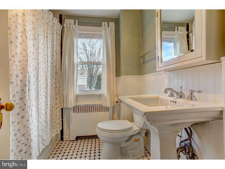 8 Holbrook Road Havertown, PA 19083 - Photo 22 of 25 Bathroom