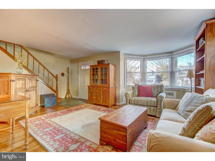 8 Holbrook Road Havertown, PA 19083 - Photo 5 of 25 Living Room