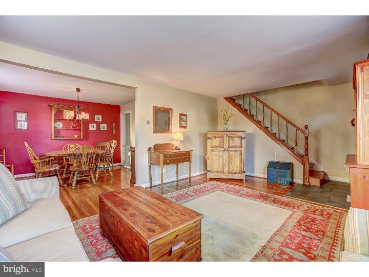 8 Holbrook Road Havertown, PA 19083 - Photo 6 of 25 Living Room