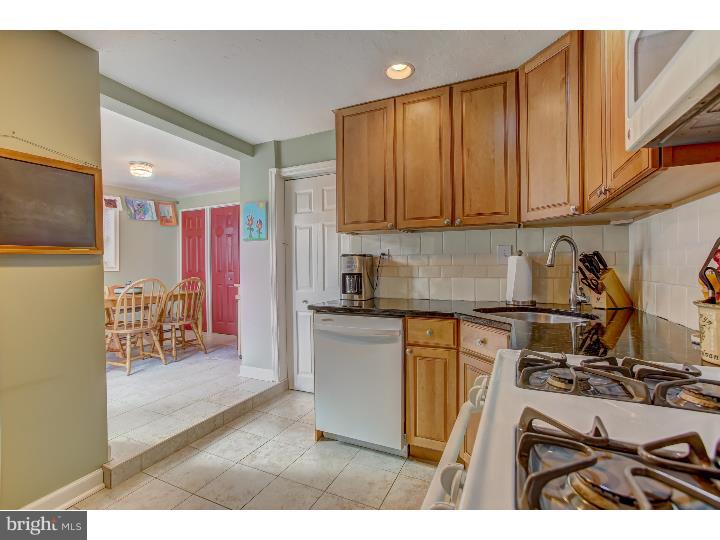 8 Holbrook Road Havertown, PA 19083 - Photo 9 of 25 Kitchen