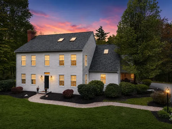 $953,200 | 19 Bonnies Way, Hampstead, NH 03841