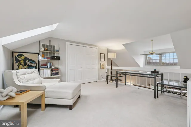 a view of entryway and workspace