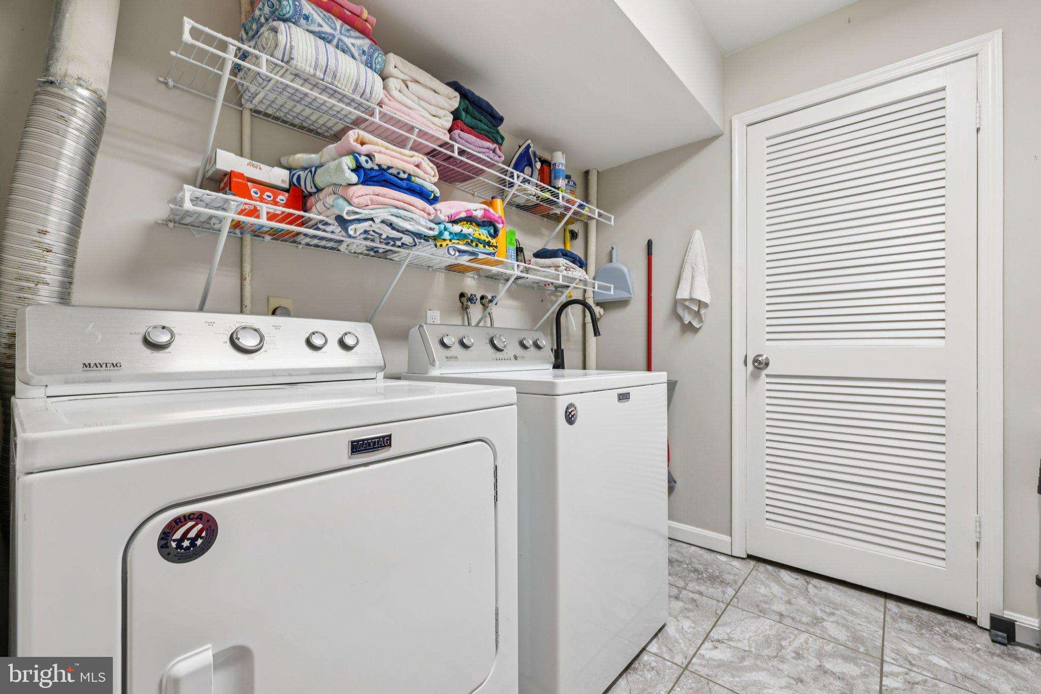 11 Old Forge Garth Sparks Glencoe, MD 21152 - Photo 27 of 39 a utility room with dryer and washer