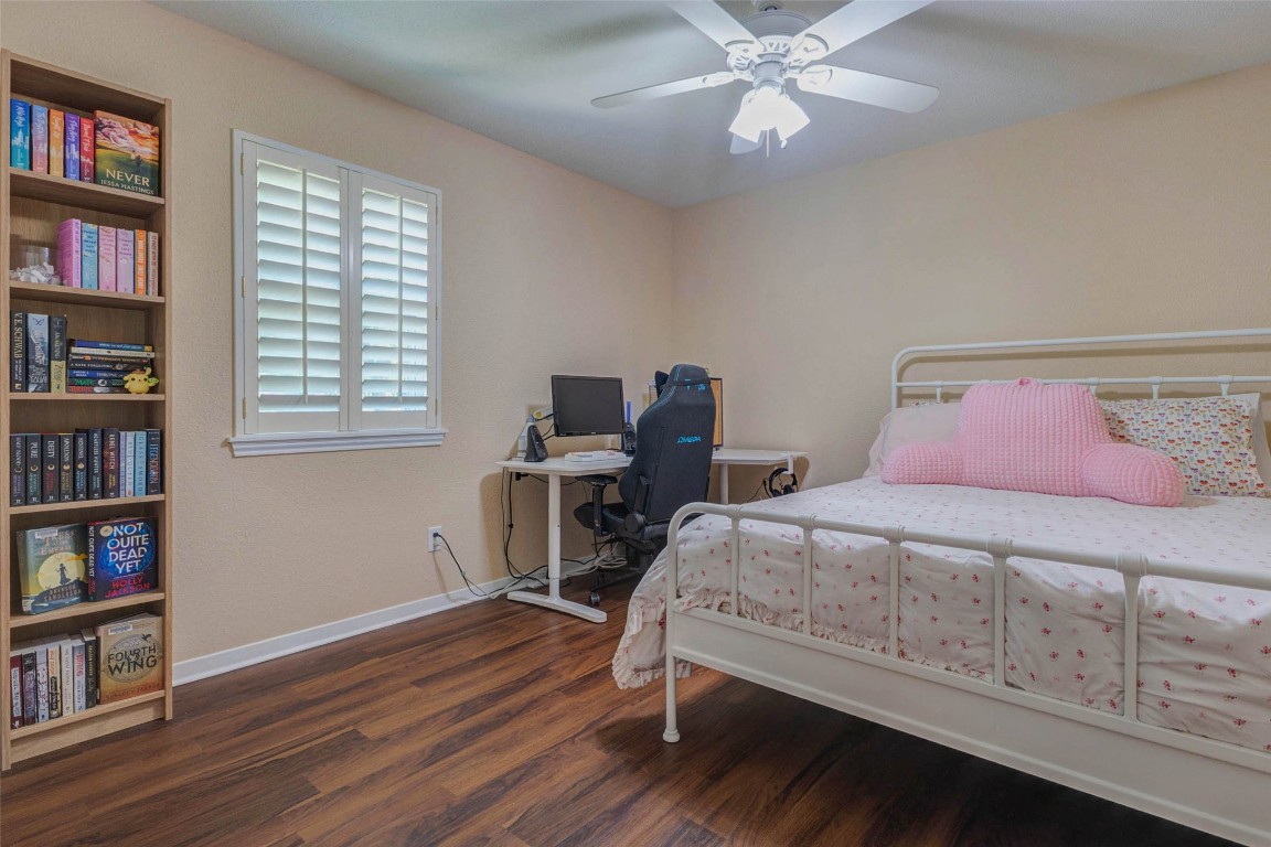 6710 Falling Waters Drive Spring, TX 77379 - Photo 31 of 45