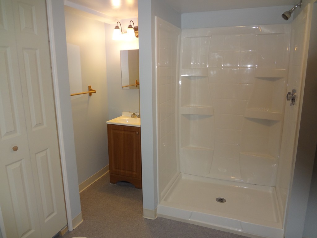 27 Bennington Street Springfield, MA 01108 - Photo 15 of 20 a bathroom with a shower