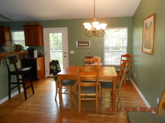 7063 Oak Springs Road Nunnelly, TN 37137 - Photo 4 of 16 dining room