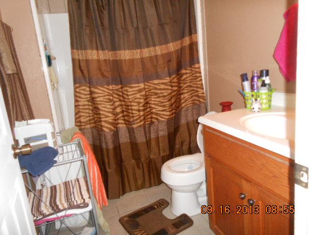 7063 Oak Springs Road Nunnelly, TN 37137 - Photo 6 of 16 hall bath