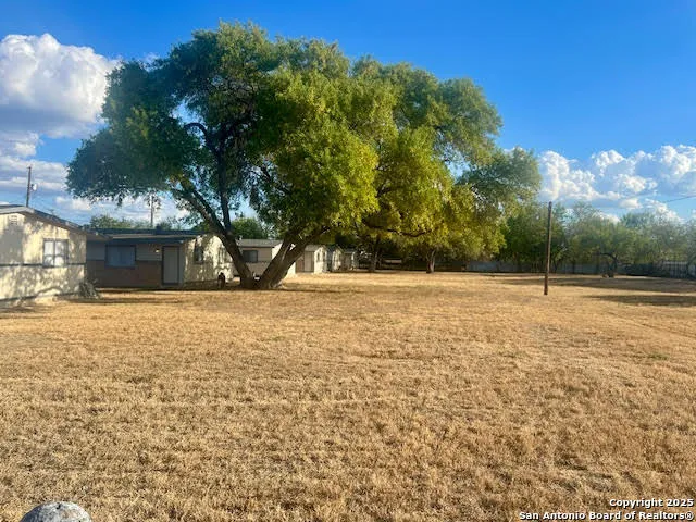 $1,025 | 144 West Villaret Boulevard, Unit 106, San Antonio, TX 78221