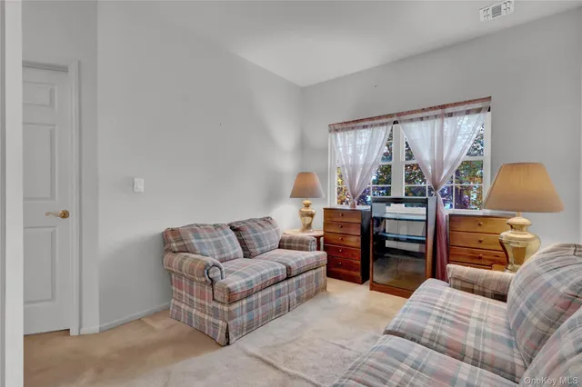 $569,000 | 816 Narragansett Villas Drive, Unit 816, Lindenhurst, NY 11757