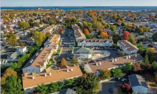 $569,000 | 816 Narragansett Villas Drive, Unit 816, Lindenhurst, NY 11757