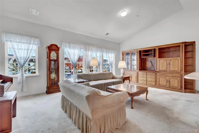 $569,000 | 816 Narragansett Villas Drive, Unit 816, Lindenhurst, NY 11757