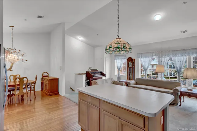 $569,000 | 816 Narragansett Villas Drive, Unit 816, Lindenhurst, NY 11757