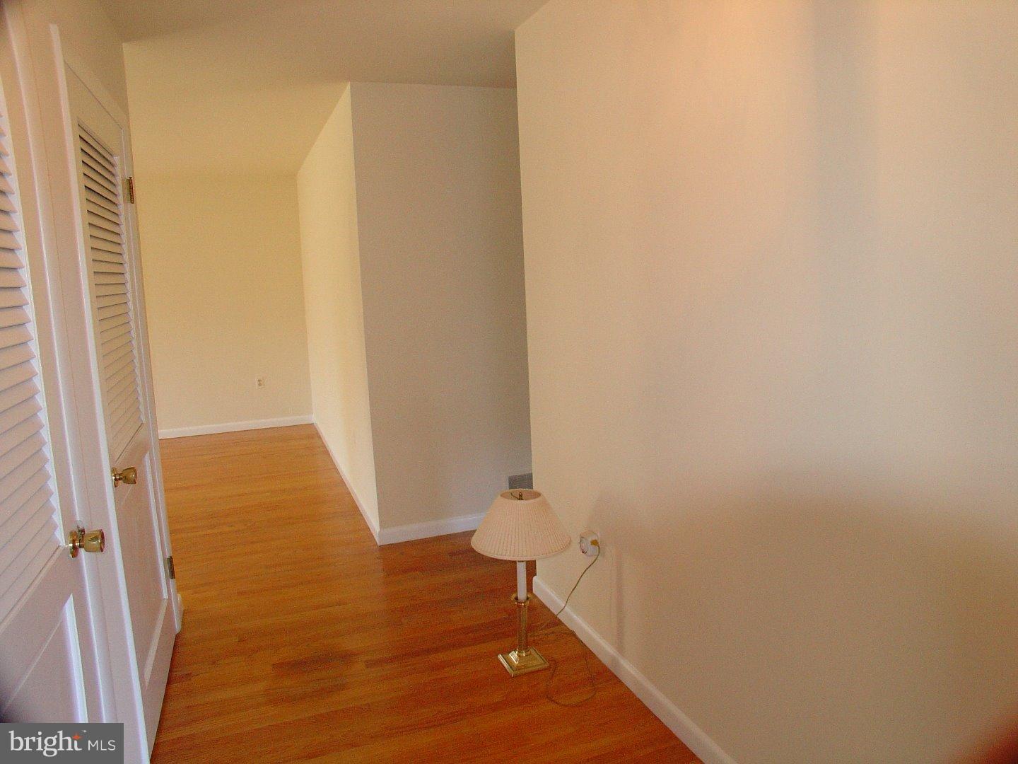 5 Farm Road Ewing, NJ 08638 - Photo 6 of 19 Hallway