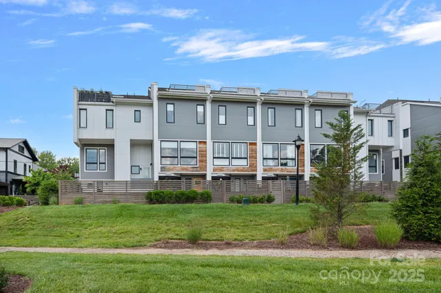 $538,000 | 2745 Shenandoah Avenue, Charlotte, NC 28205