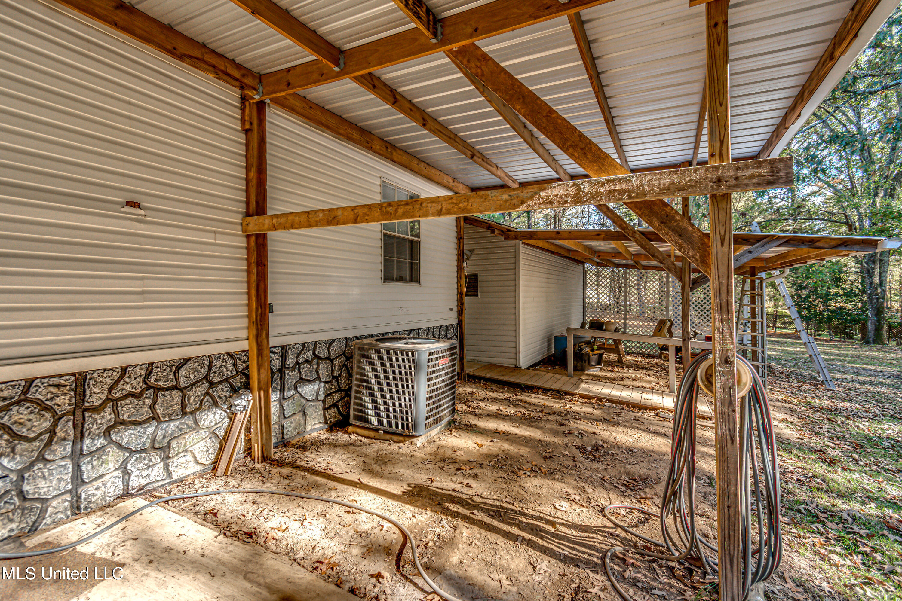 127 Abernathy Road Flora, MS 39071 - Photo 30 of 33 127 Abernathy--20