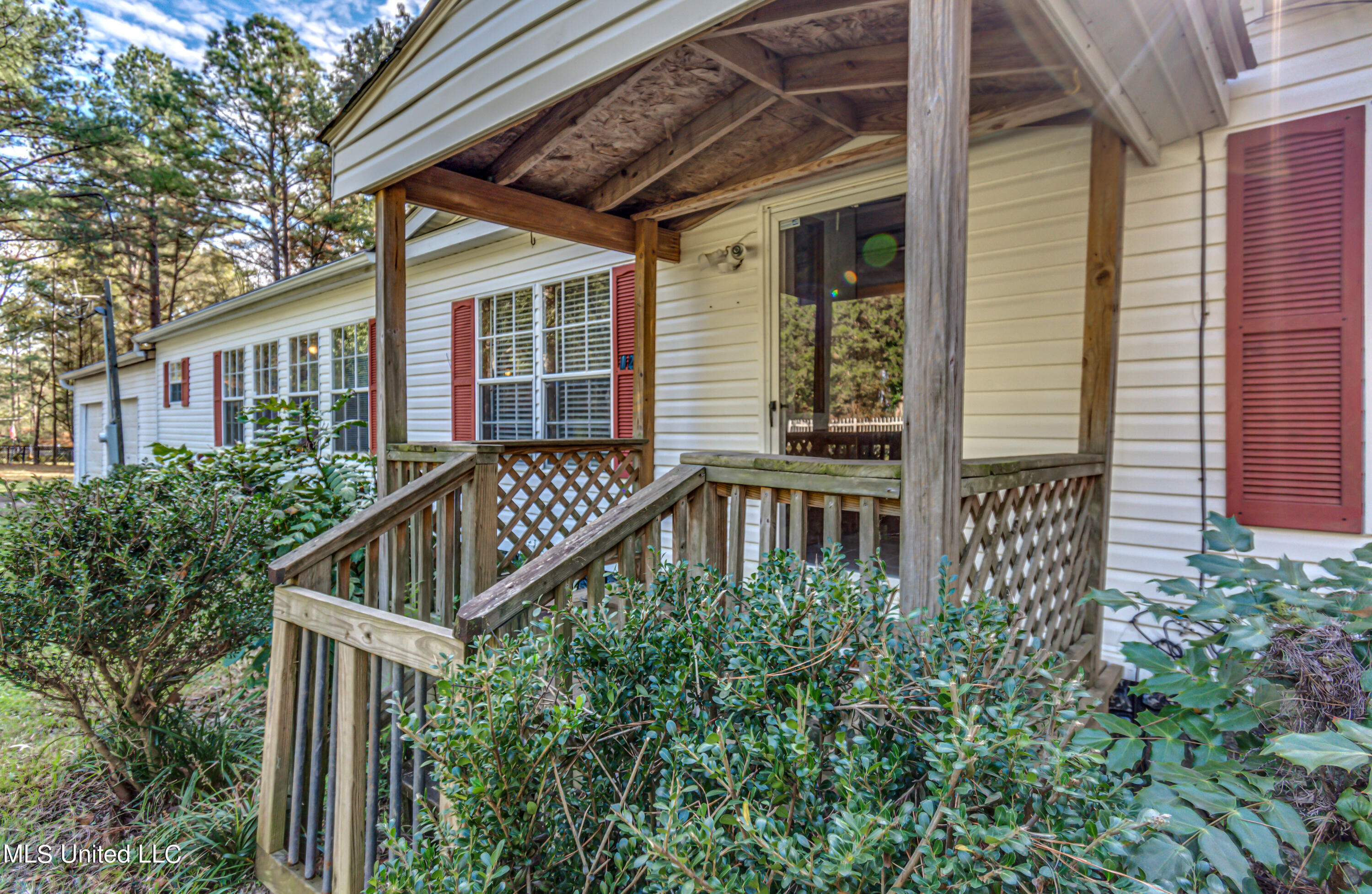 127 Abernathy Road Flora, MS 39071 - Photo 3 of 33 127 Abernathy--3
