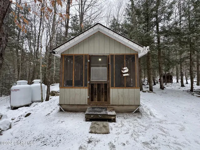 $269,000 | 164 Crane Pond Road, Schroon, NY 12870