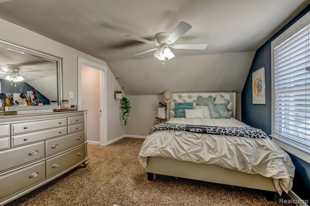 2155 Columbia Road Berkley, MI 48072 - Photo 22 of 30