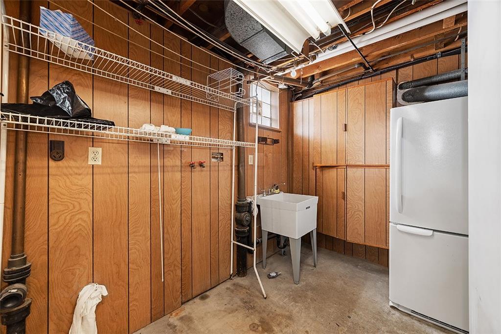 515 Braddock Road Pittsburgh, PA 15221 - Photo 31 of 38 a view of a storage & utility room